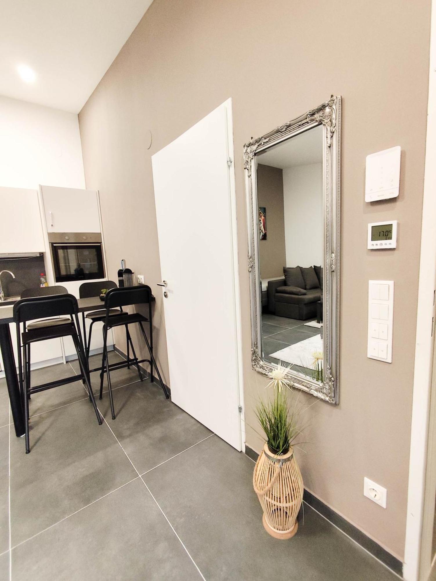 Cozy Apartments In Central Location With Free Parking Vienna Exterior photo